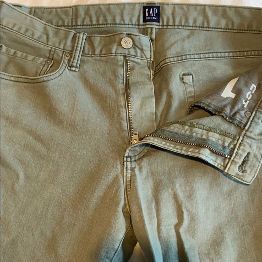Olive GAP denim 5 pocket pant
